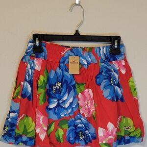 NEW HOLLISTER WOMEN FLORAL MINI SKIRT